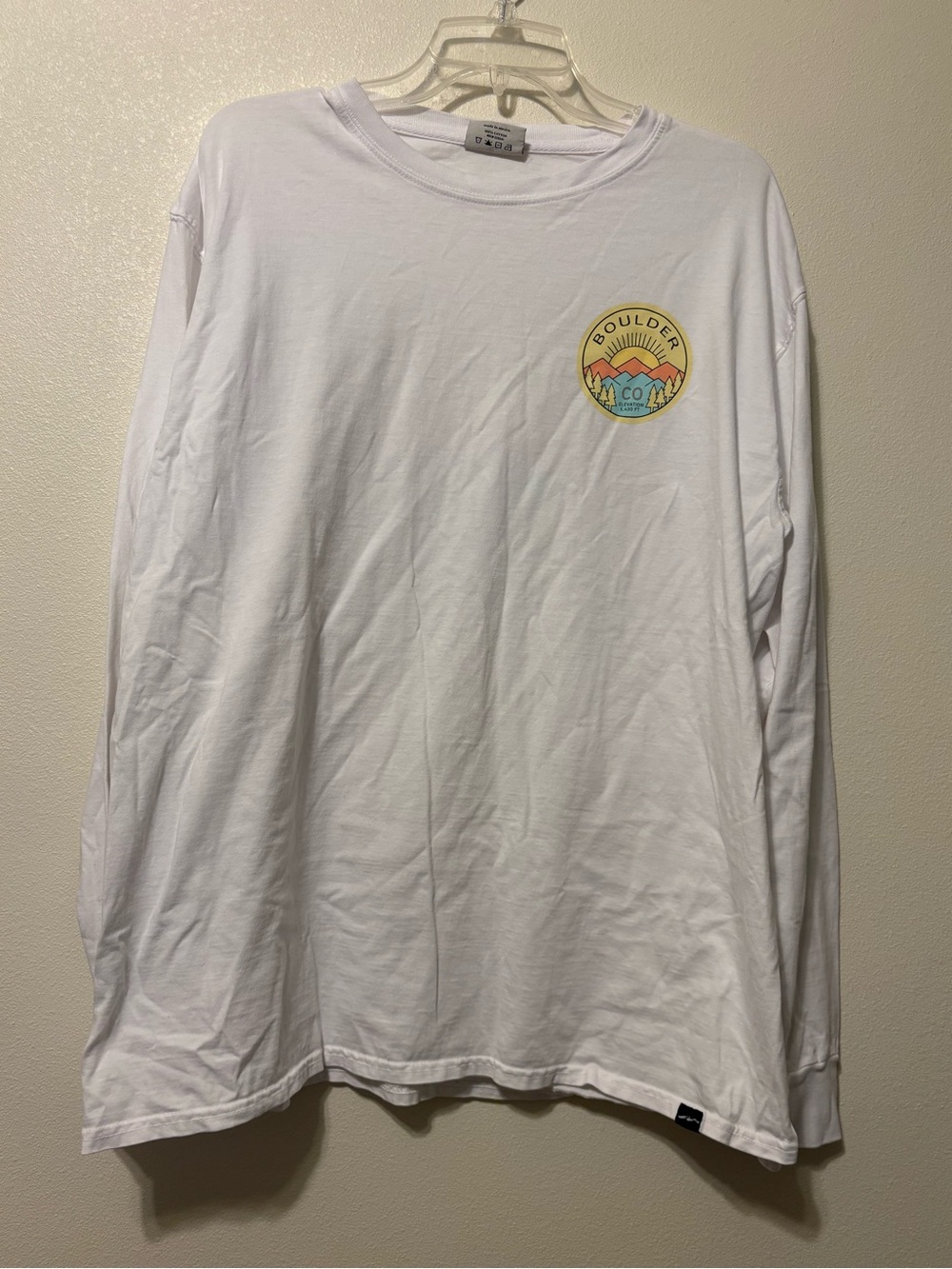 White Boulder CO Graphic Long-Sleeve Tee